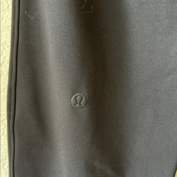 Lululemon Athletica Black On the Fly Pant size 4 - Picture 5 of 6